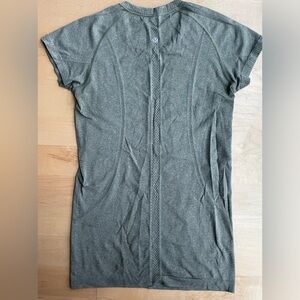 Lululemon Swiftly Tech Short Sleeve